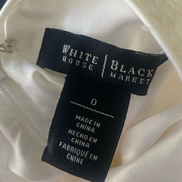 White House Black Market White Crocheted Eyelet Overlay Dress. Size 0. - Picture 8 of 9